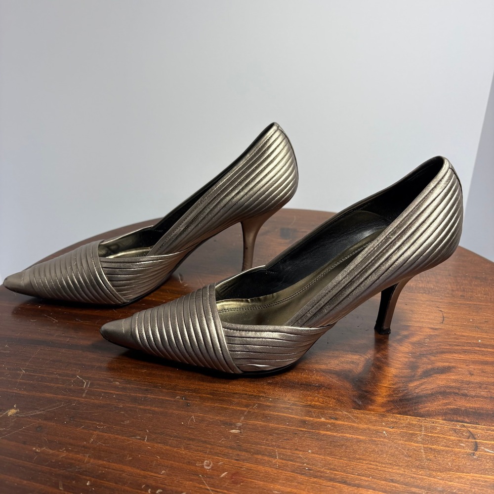 Hugo Boss Pumps Womens Size 38 Pewter Metallic Ribbed Pointed Toe Stiletto Heels